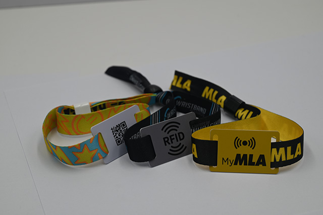 校園卡和校園卡管理軟件必須配套使用嗎？